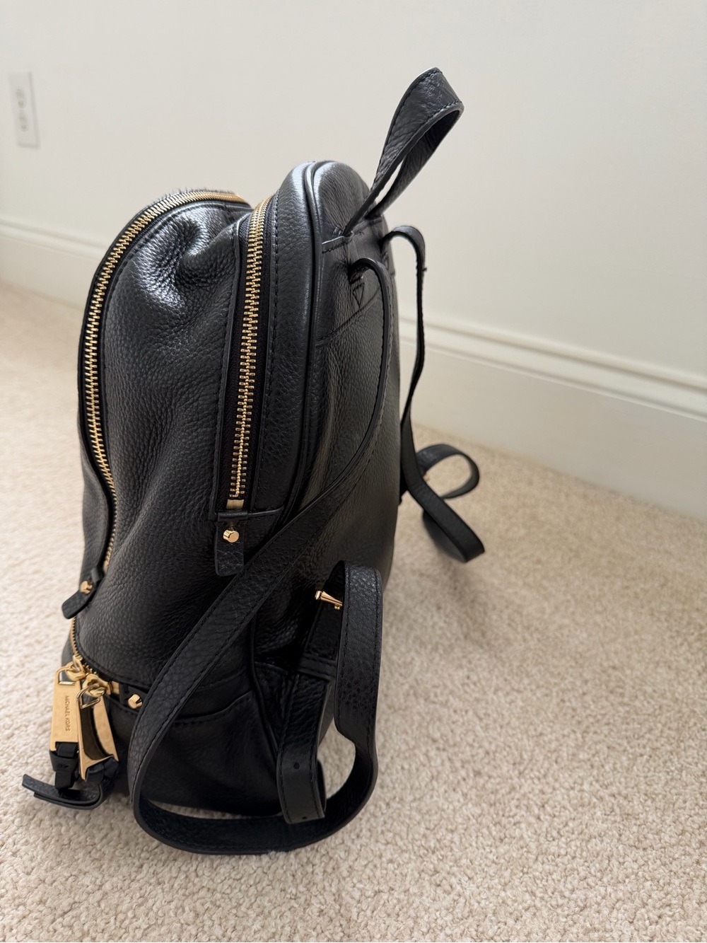 Michael Kors Black Pebbled Leather Backpack Gold Hardware Medium - Picture 4 of 16